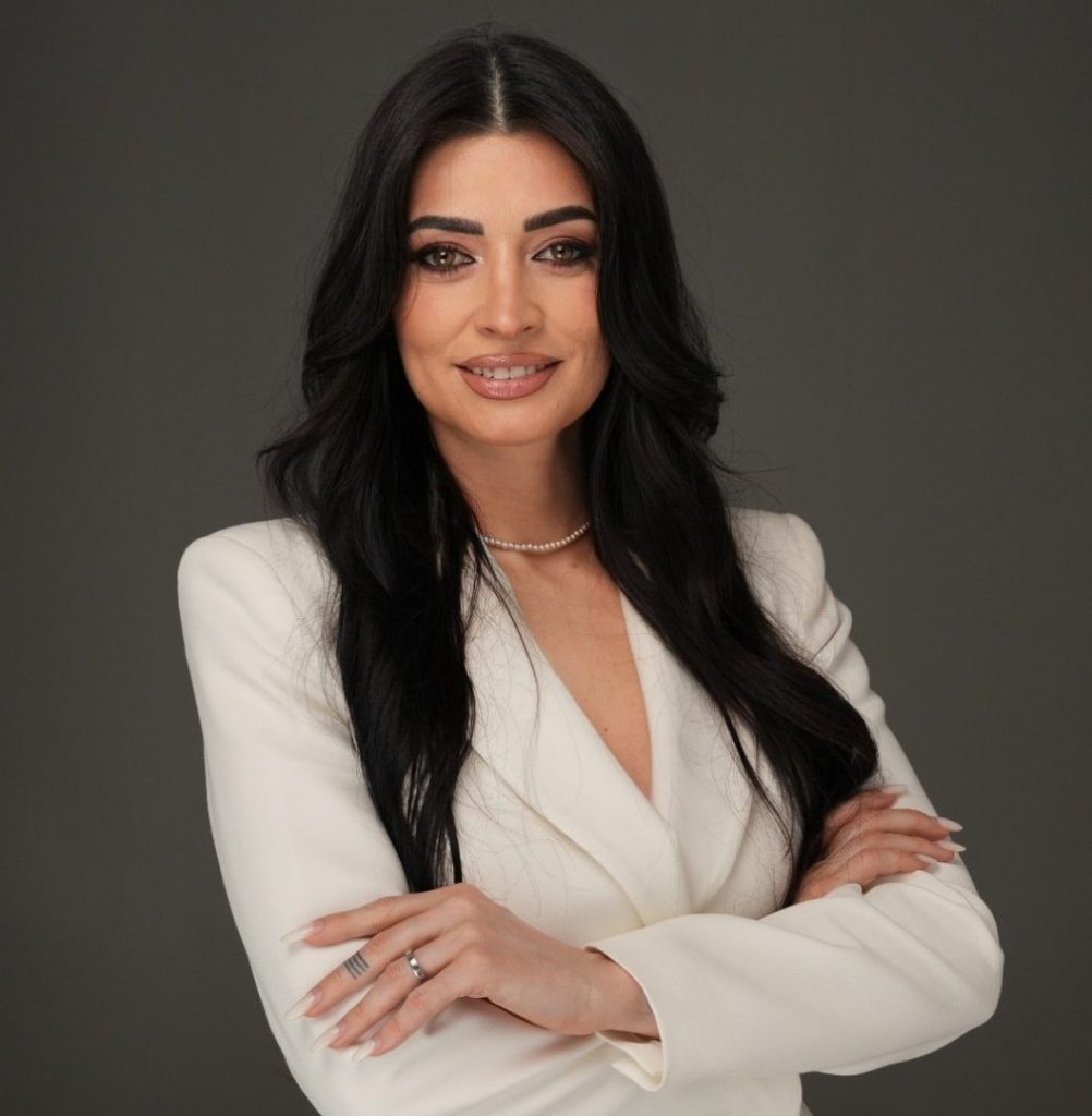 Cauți intimitate și spațiu? Descoperă case și vile cu ajutorul Manuelei Halasag, agent imobiliar REMAX Klass